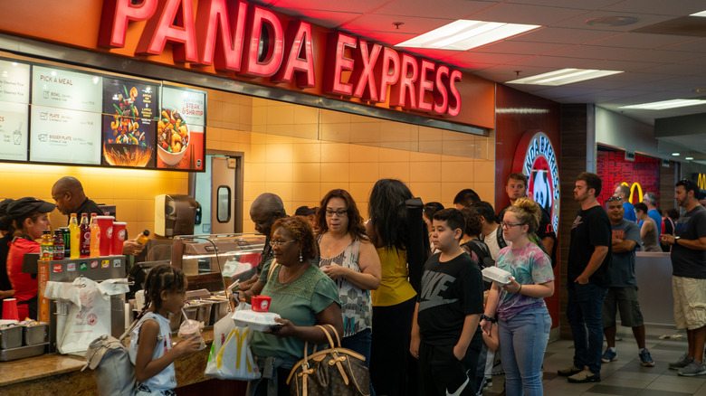 Απασχολημένη γραμμή τροφίμων Panda Express
