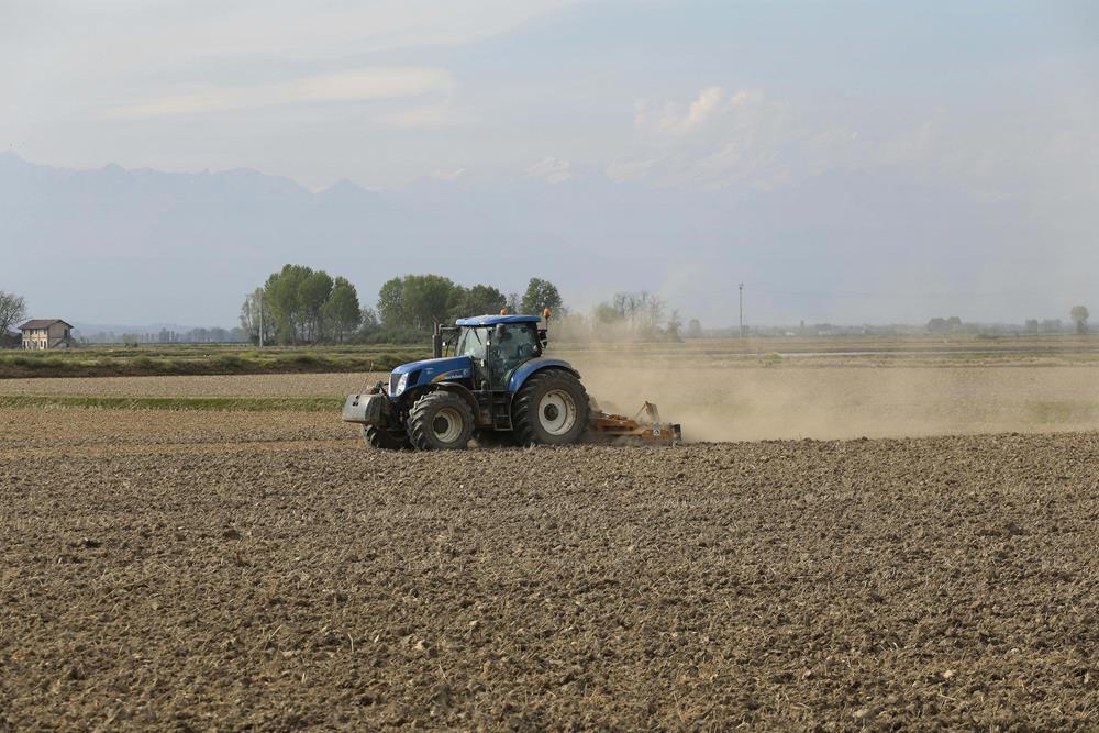 Broadfork εναντίον Tilling